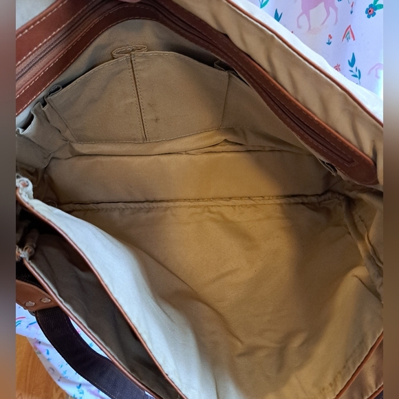 Piel Tan Columbian Leather Business  Briefcase Crossbody Messenger Bag w/ Sleeve - Picture 9 of 16